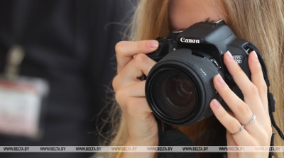 Ракурс на медыкаў. У Гомелі галіновы прафсаюз сабраў фотавыставу сямейных дынастый у прафесіі