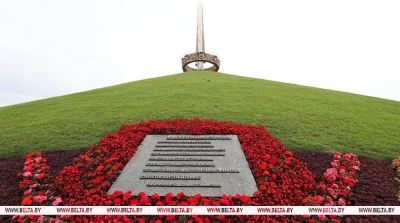 Lukashenko visits Mound of Glory Memorial